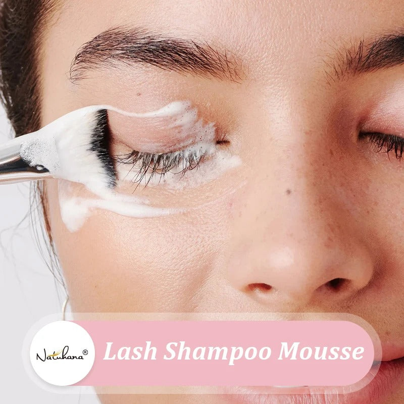 NATUHANA Lash Cleansing Mousse.